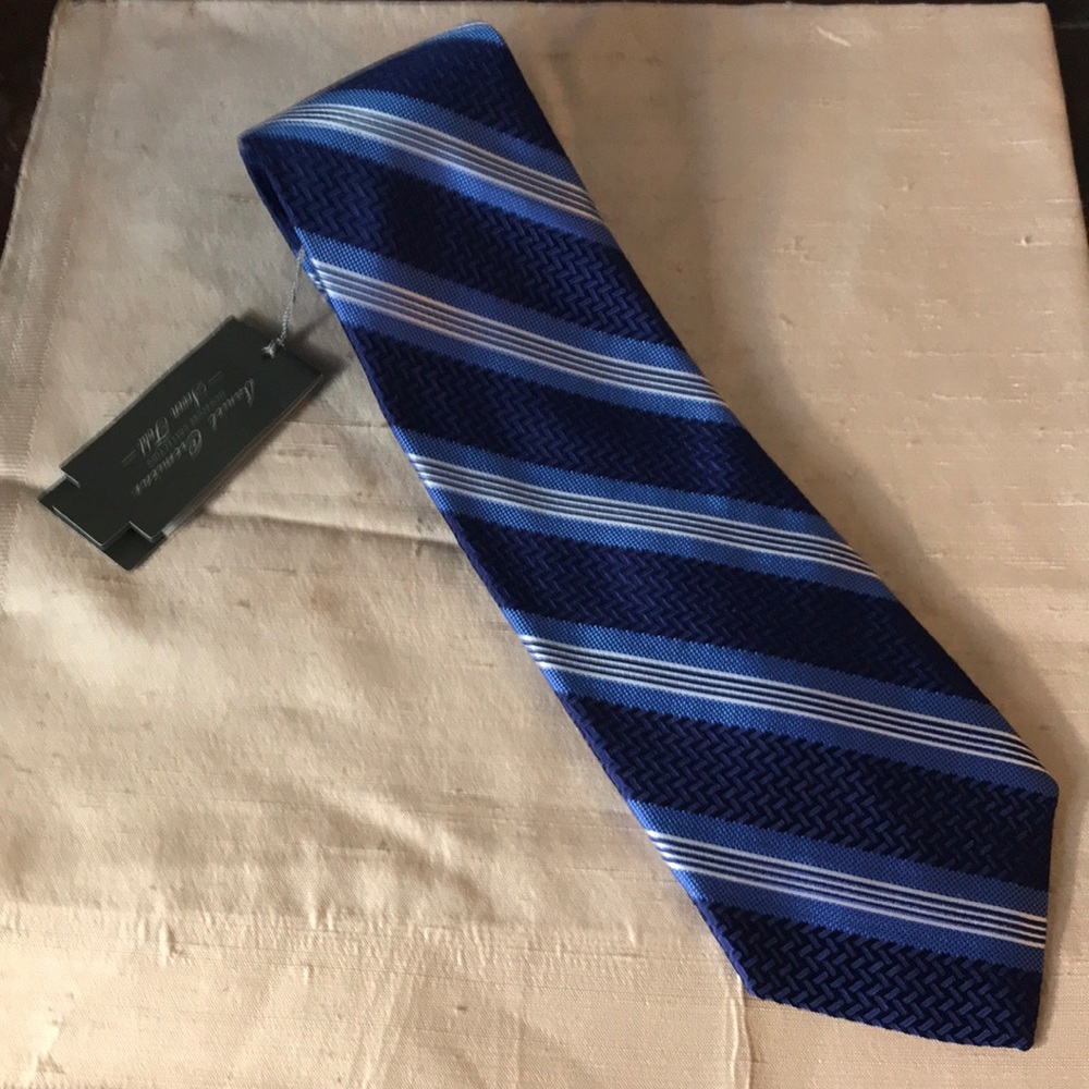 NWT Daniel Cremieux Ltd Ed striped blue silk tie